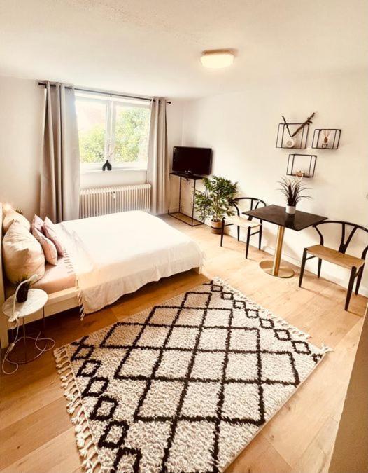 Ferienwohnung An Der Uniklinik Mit Eigener Kueche Und Renoviertem Badezimmer Хомбург Экстерьер фото